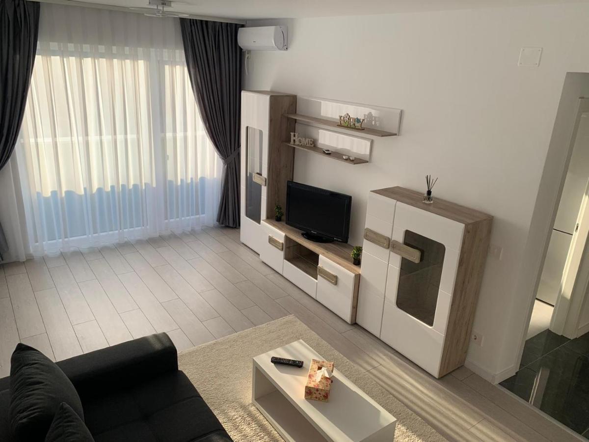 Apartament 2 Camere Prima Nufaru Oradea Zewnętrze zdjęcie